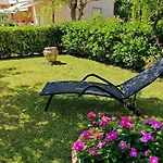 Pool, Private Garden And Beach In The City Center